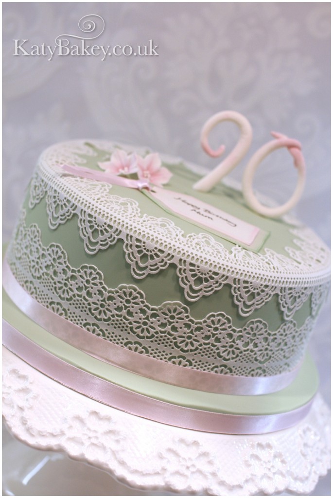 Bespoke Celebration and Wedding Cakes and classes Enfield